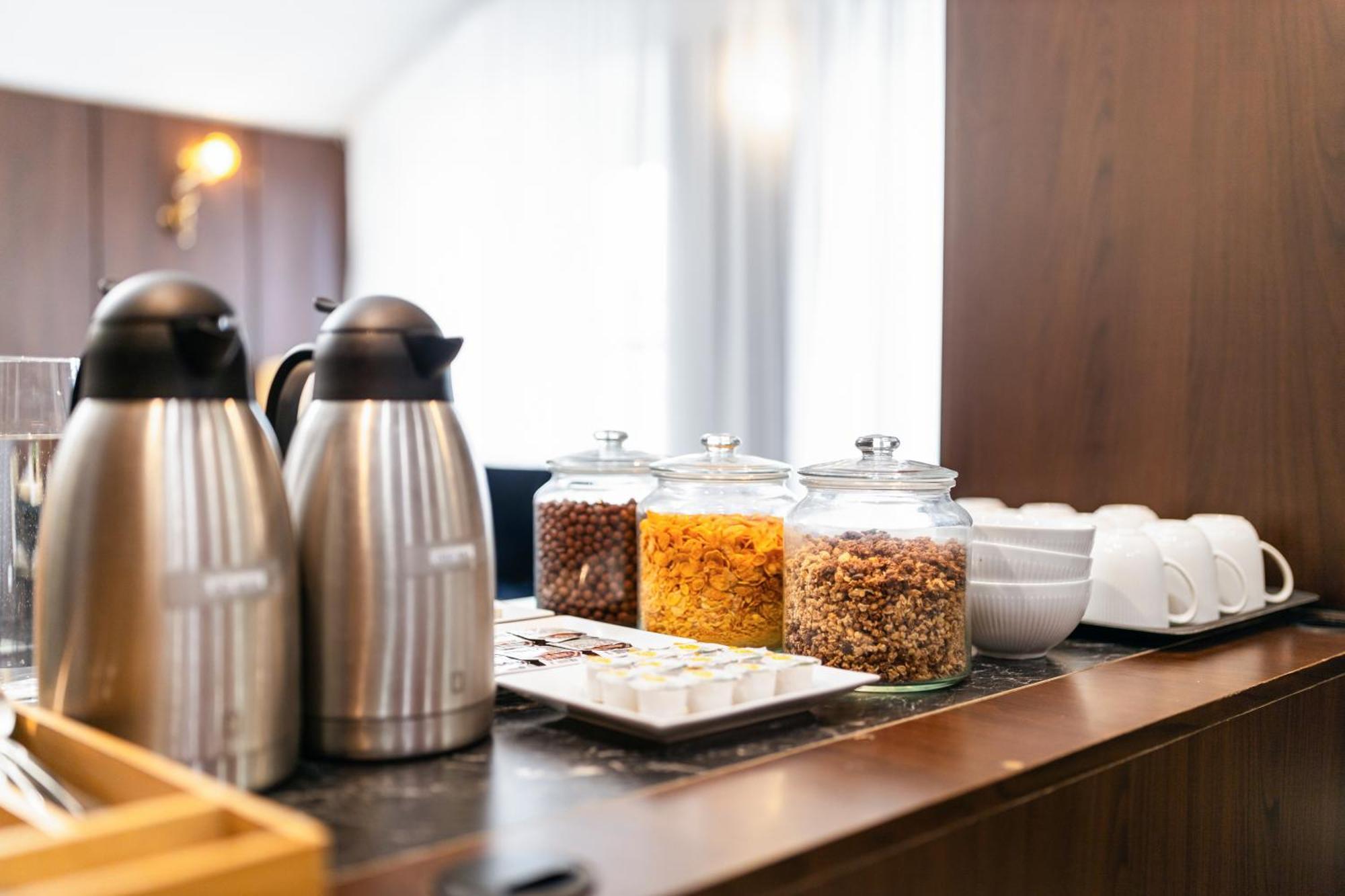 A1 Royal Plaza Otel Prag Dış mekan fotoğraf